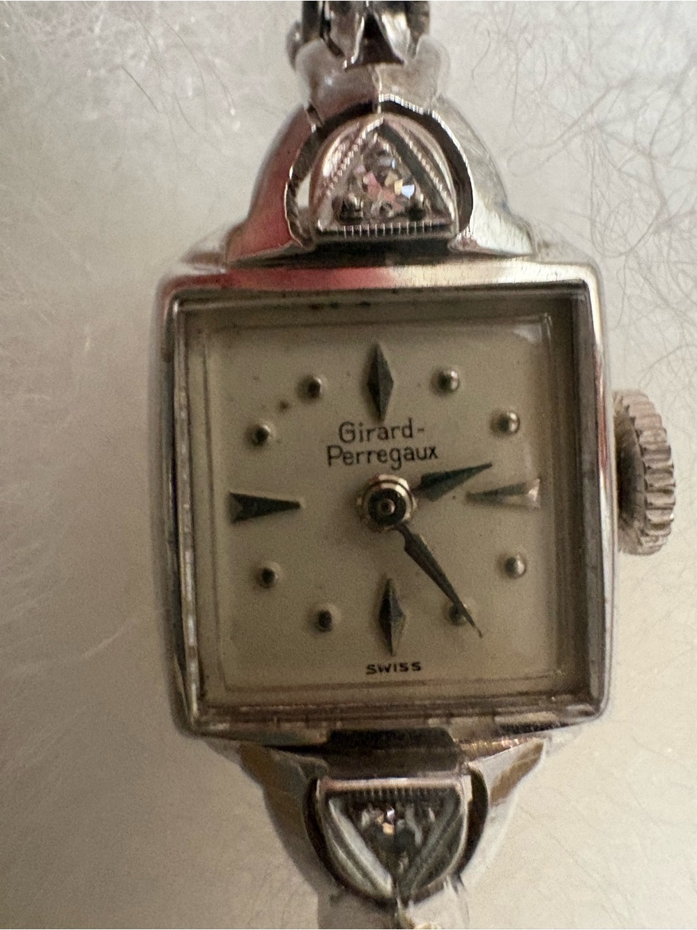 Girard-Perregaux Vintage Swiss Ladies Watch — Silver & Cream - Picture 2 of 11